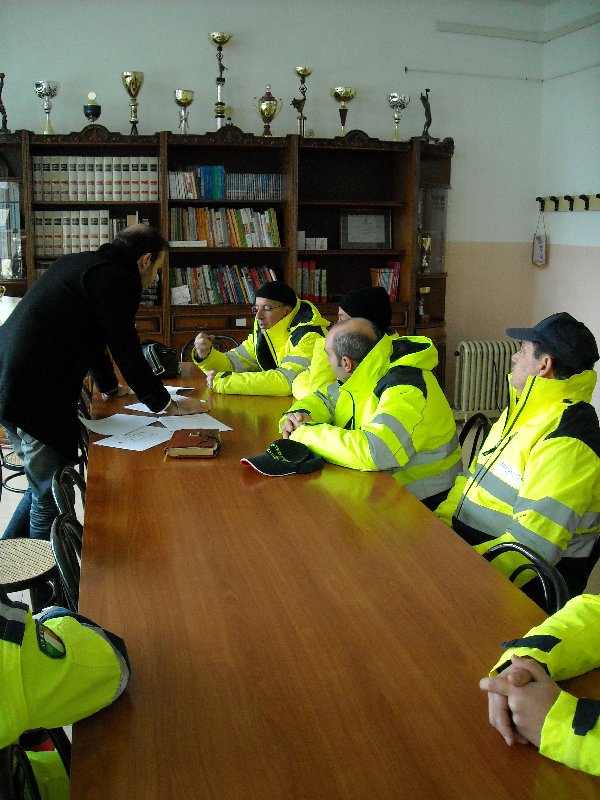 Evaquazione in caso di emergenza delle classi dei tre plessi dell'istituto Comprensivo di Acquarica del Capo 2010